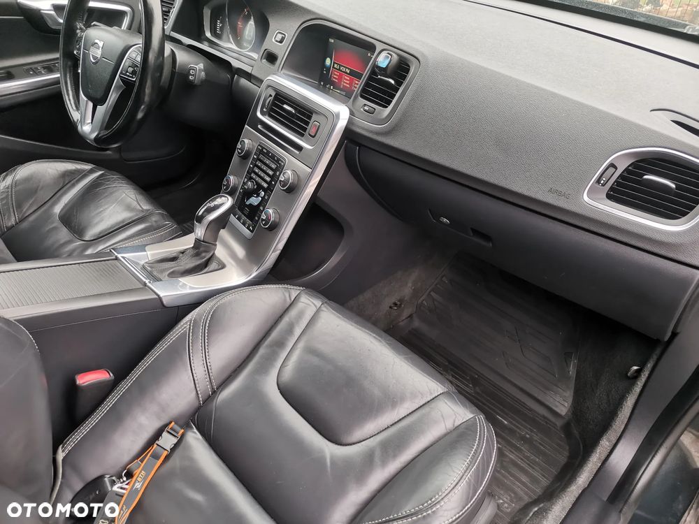 Volvo V60 D4 Drive-E Summum - 30