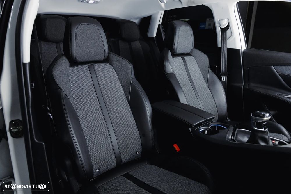 Peugeot 3008 1.2 PureTech Allure - 5