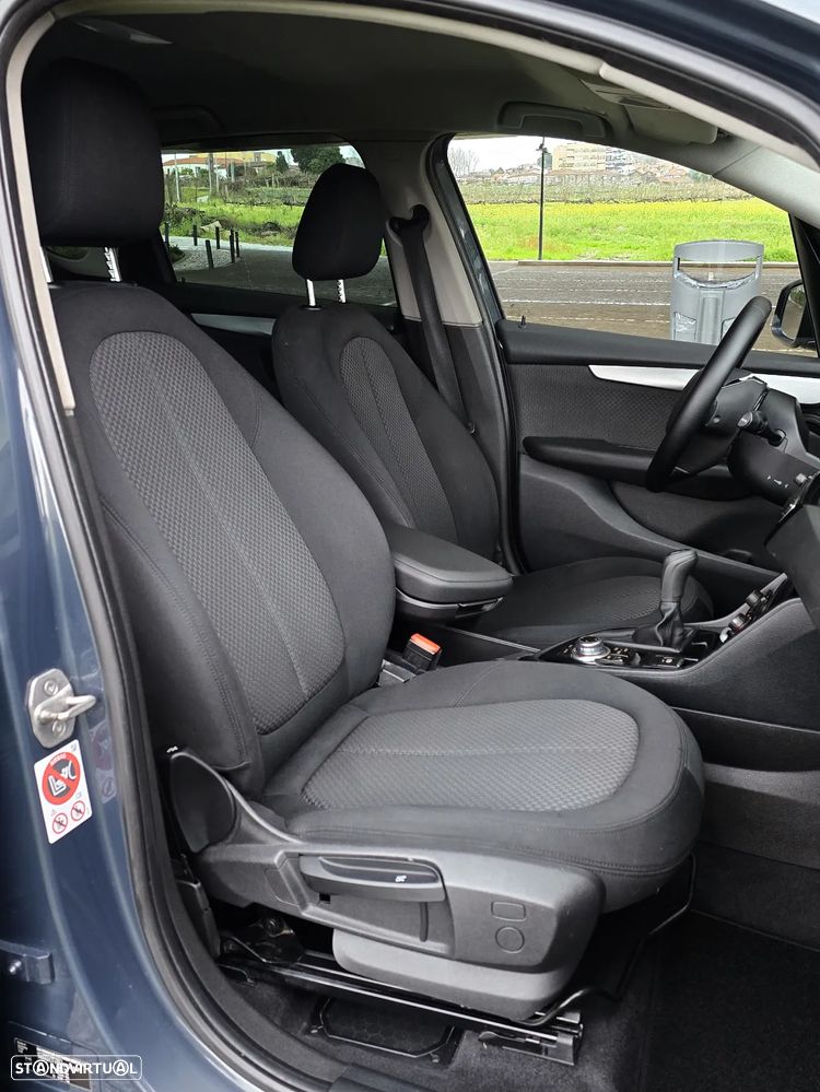 BMW 218 Active Tourer d Sport Line - 7