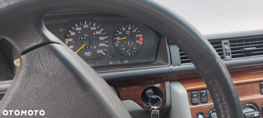 Mercedes-Benz W124 (1984-1993) - 4