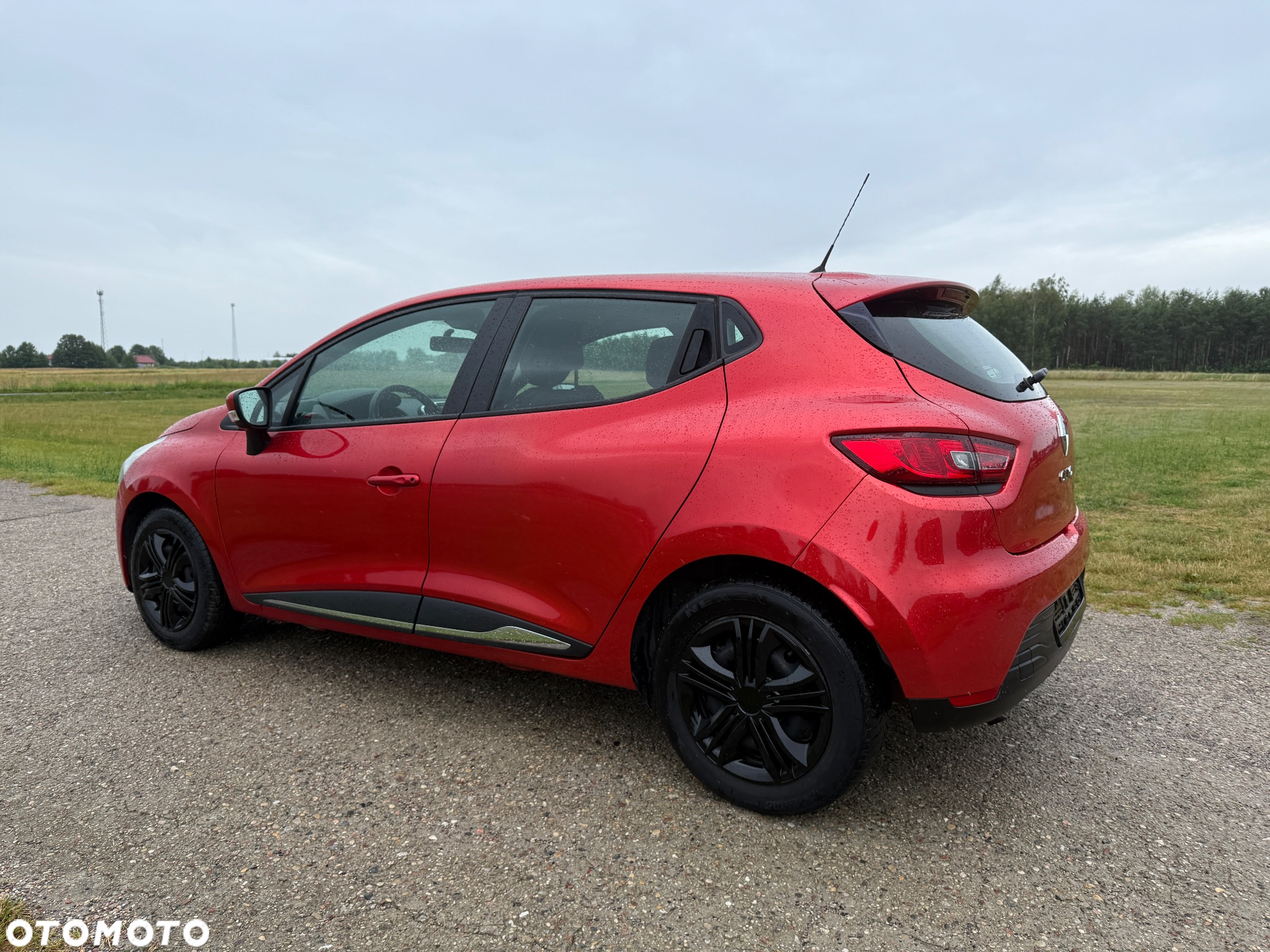 Renault Clio 1.2 16V 75 Collection - 11