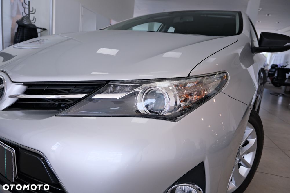 Toyota Auris - 22