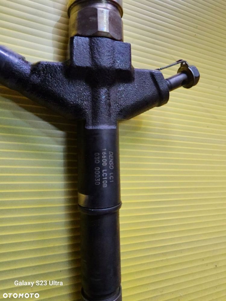 Wtryskiwacze wtryski Maxity Cabstar NT400 07-22r 2,5L yd25 - 5