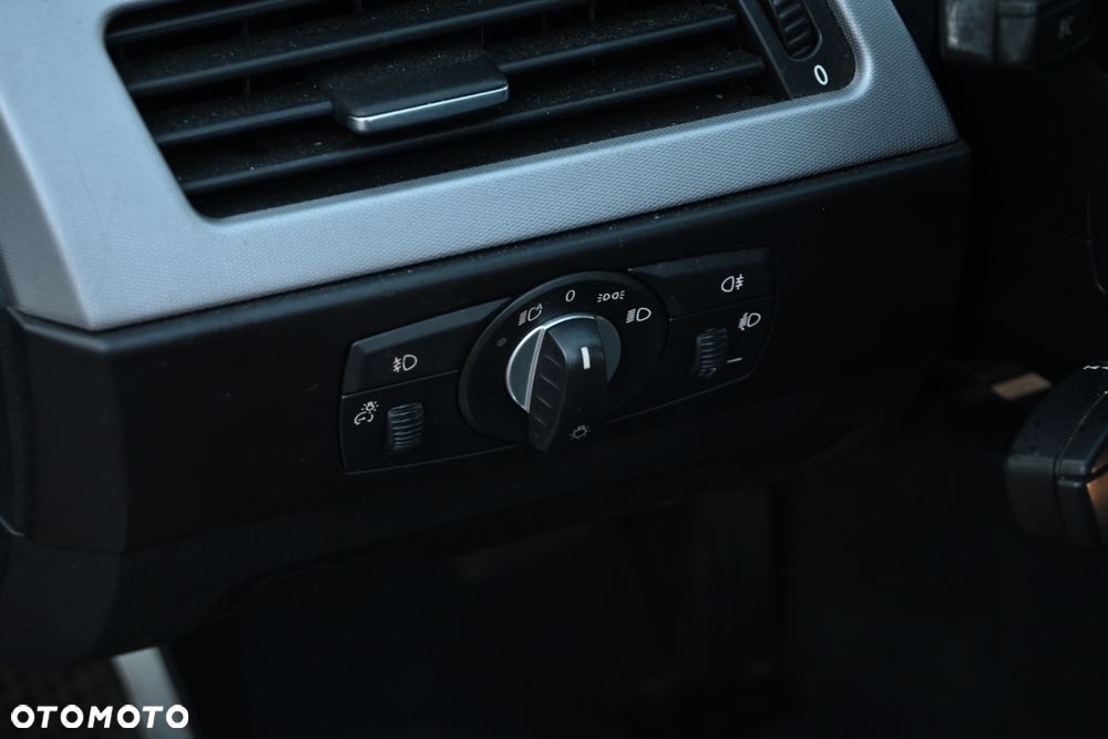 BMW Seria 5 520i Edition Sport - 34