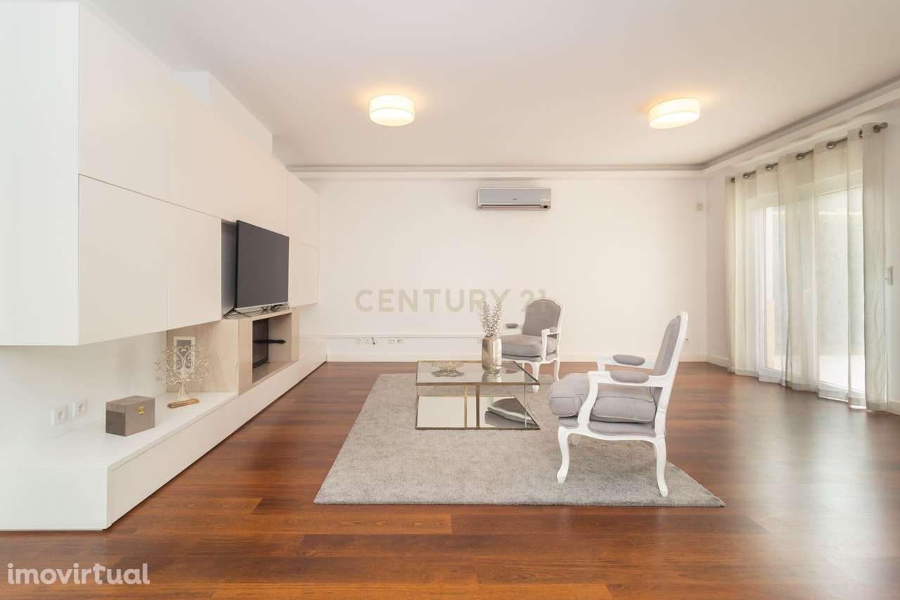 Moradia T6 independente em Barcarena - Qualidade e sofisticação numa s - Grande imagem: 4/51