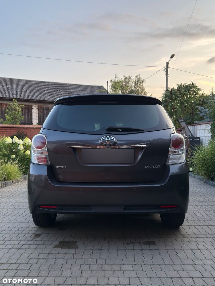 Toyota Verso 1.6 - 5