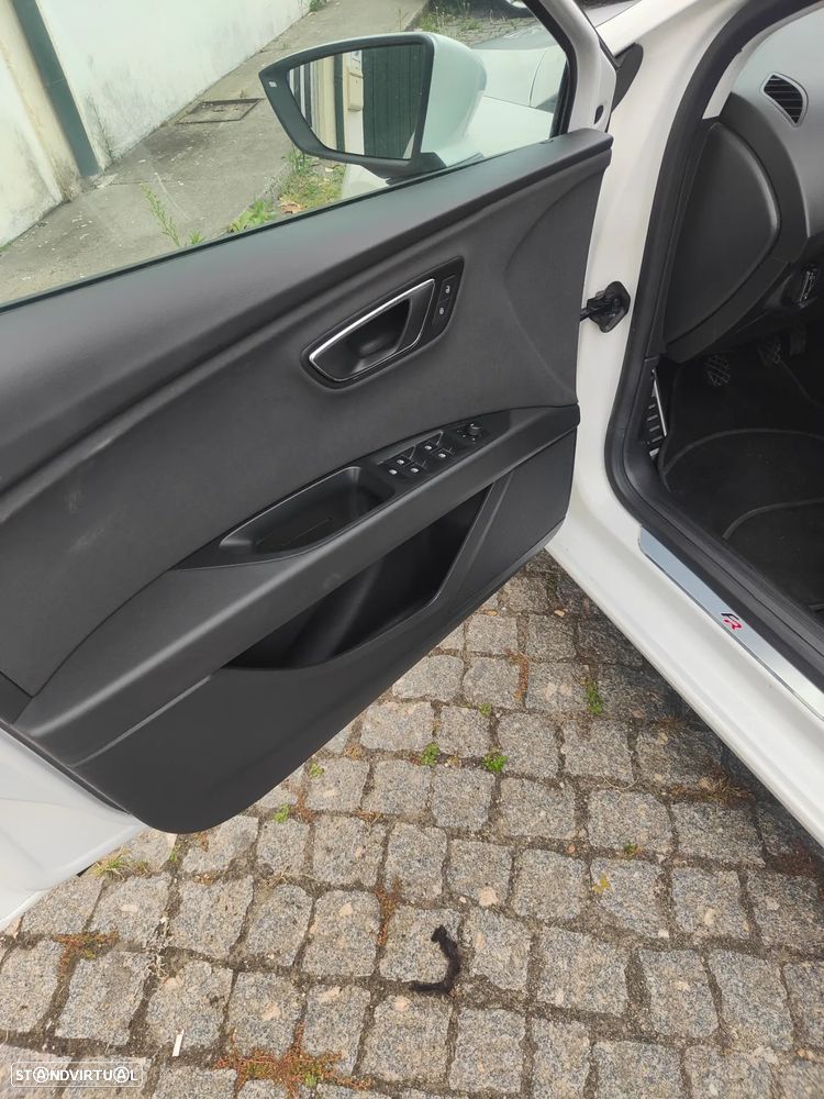 SEAT Leon 1.6 TDI FR S/S - 10