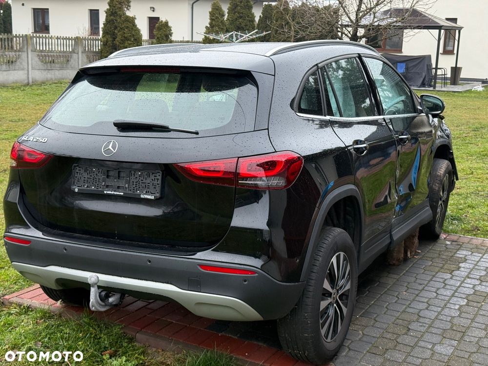 Mercedes-Benz GLA 250 - 7