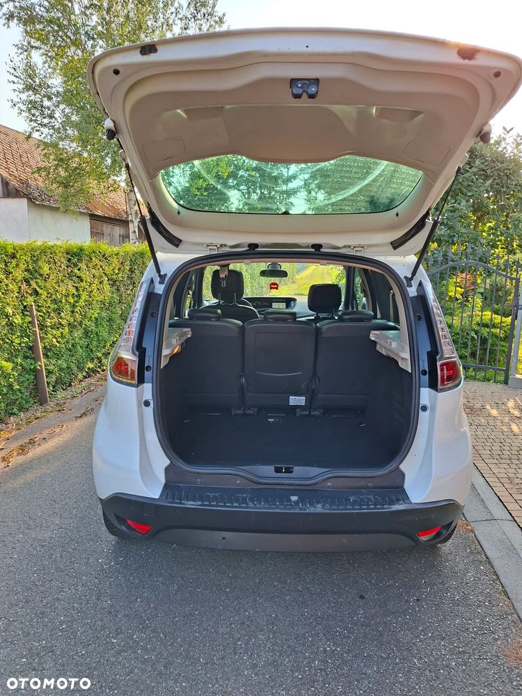 Renault Scenic 1.5 dCi Bose EDC - 9