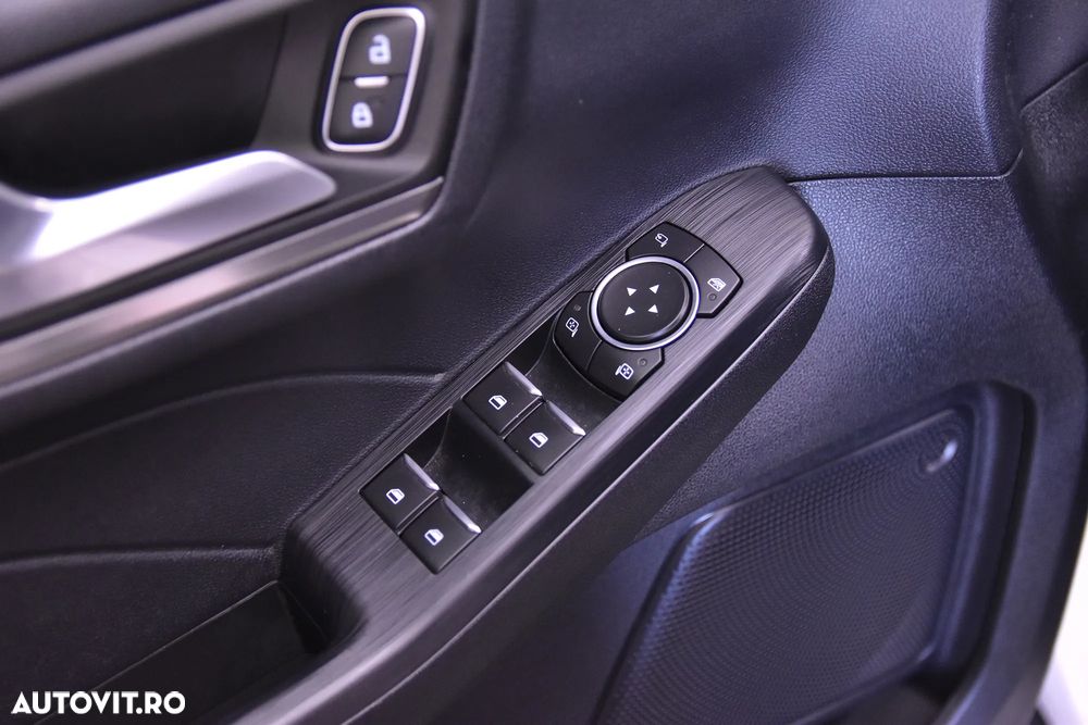 Ford Kuga - 15