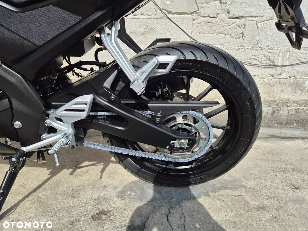 Yamaha YZF - 17