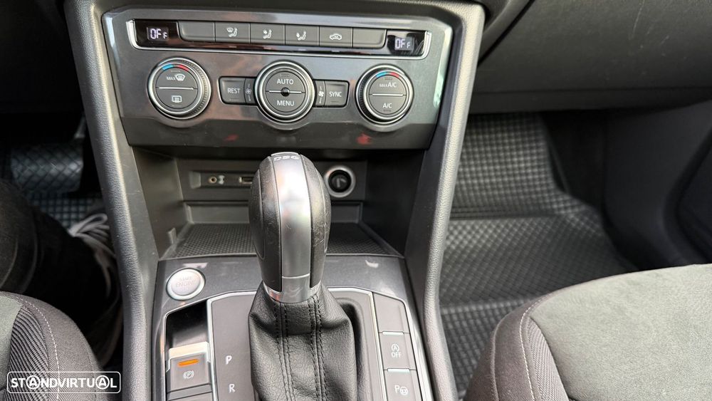 VW Tiguan 2.0 TDI R-Line DSG 4Motion - 58