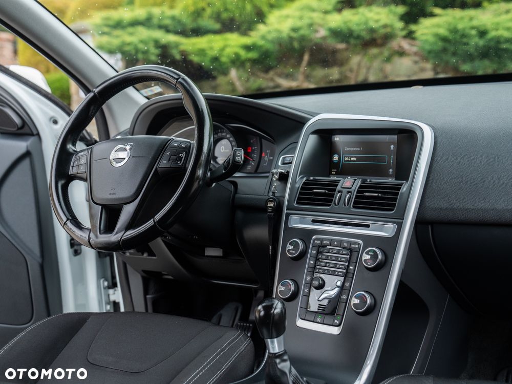 Volvo XC 60 D3 Momentum - 32