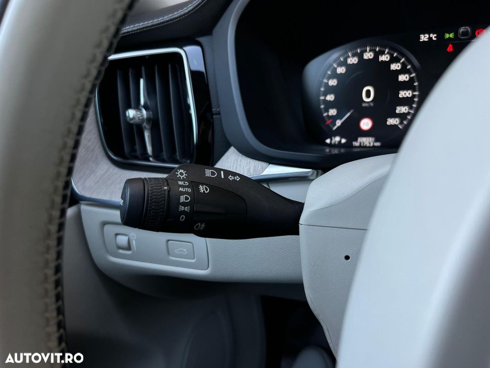 Volvo XC 60 - 26