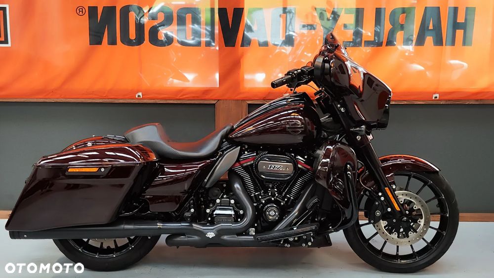 Harley-Davidson CVO Street Glide - 1