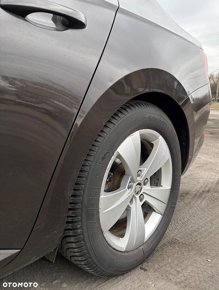 Skoda Superb 1.8 TSI Ambition DSG - 22