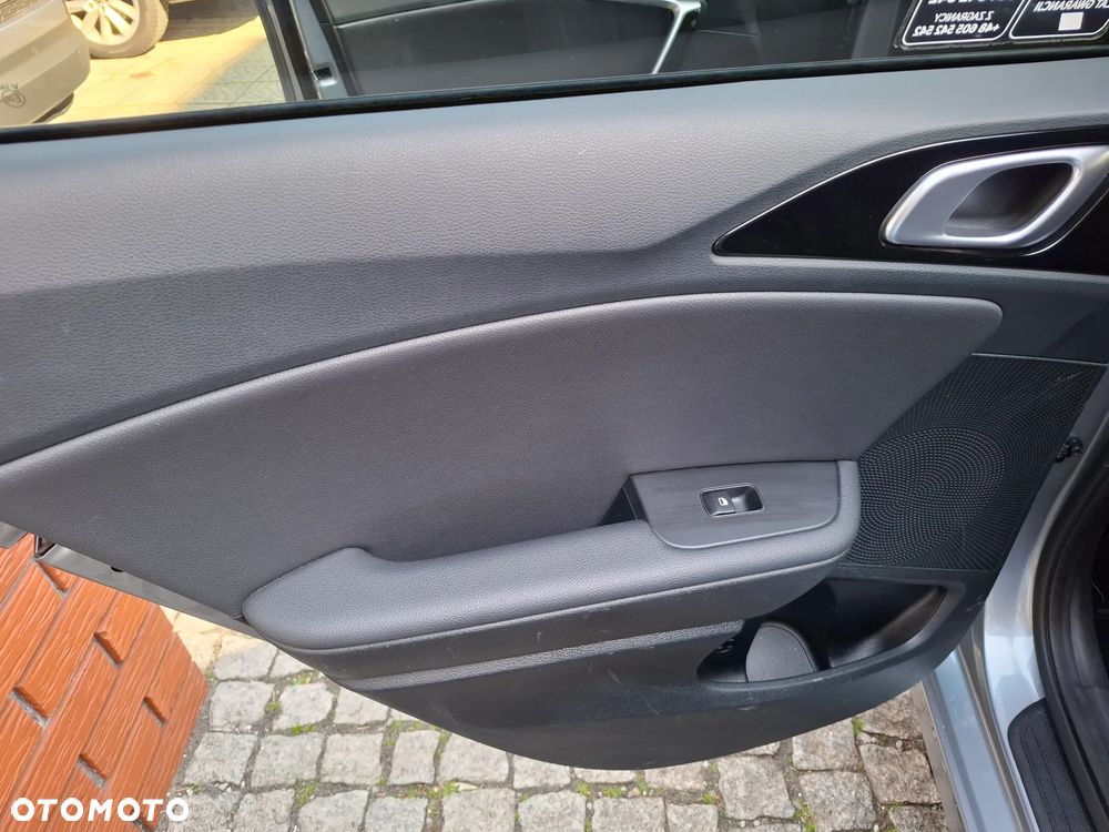 Kia Ceed 1.5 T-GDI L - 32