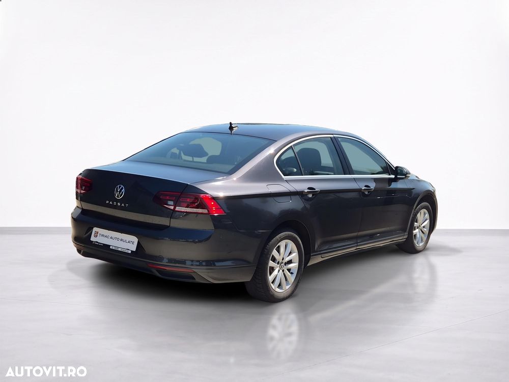 Volkswagen Passat 2.0 TDI DSG Advance - 6