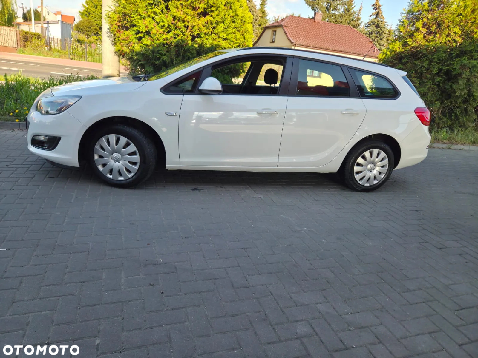 Opel Astra 1.6 Sports Tourer Design Edition - 17