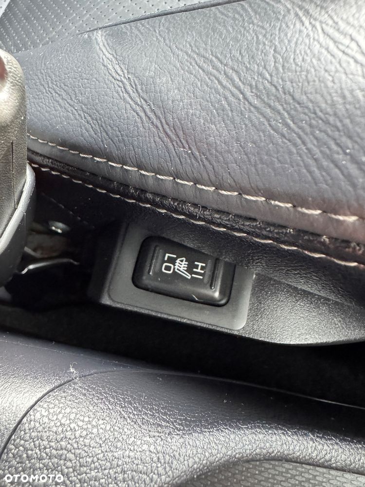 Toyota Verso 2.0 D-4D Executive - 19