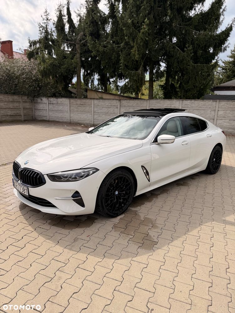 BMW Seria 8 840i xDrive - 16
