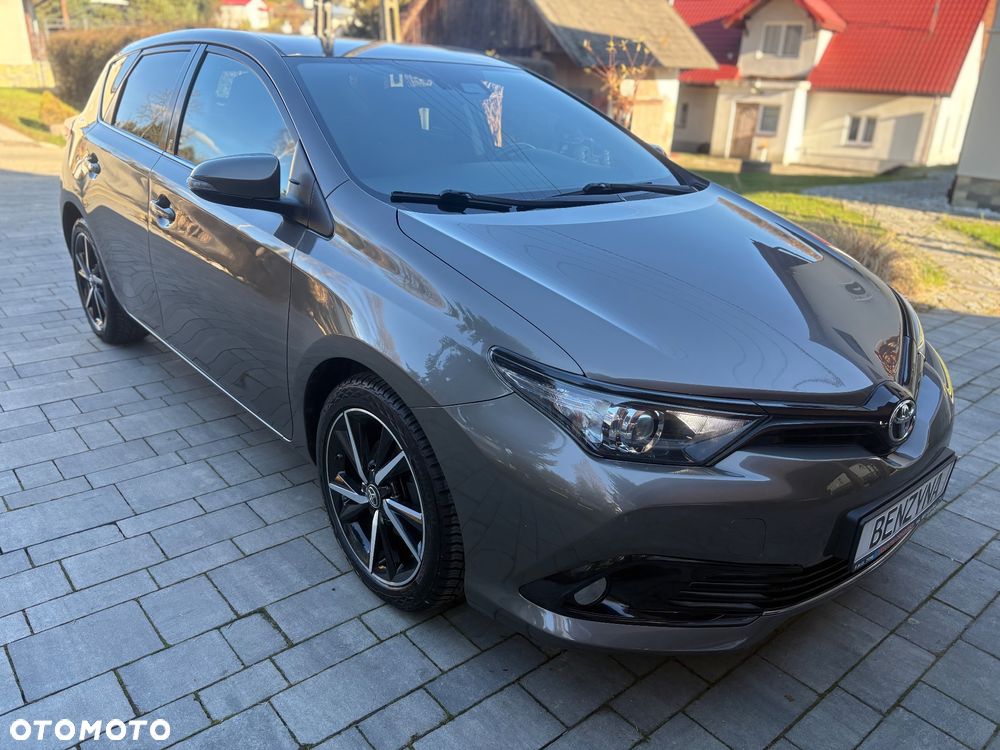 Toyota Auris - 4
