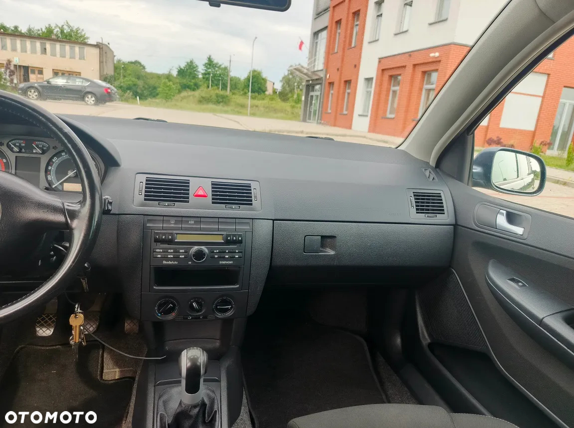 Skoda Fabia 1.4 16V Combi Elegance - 13