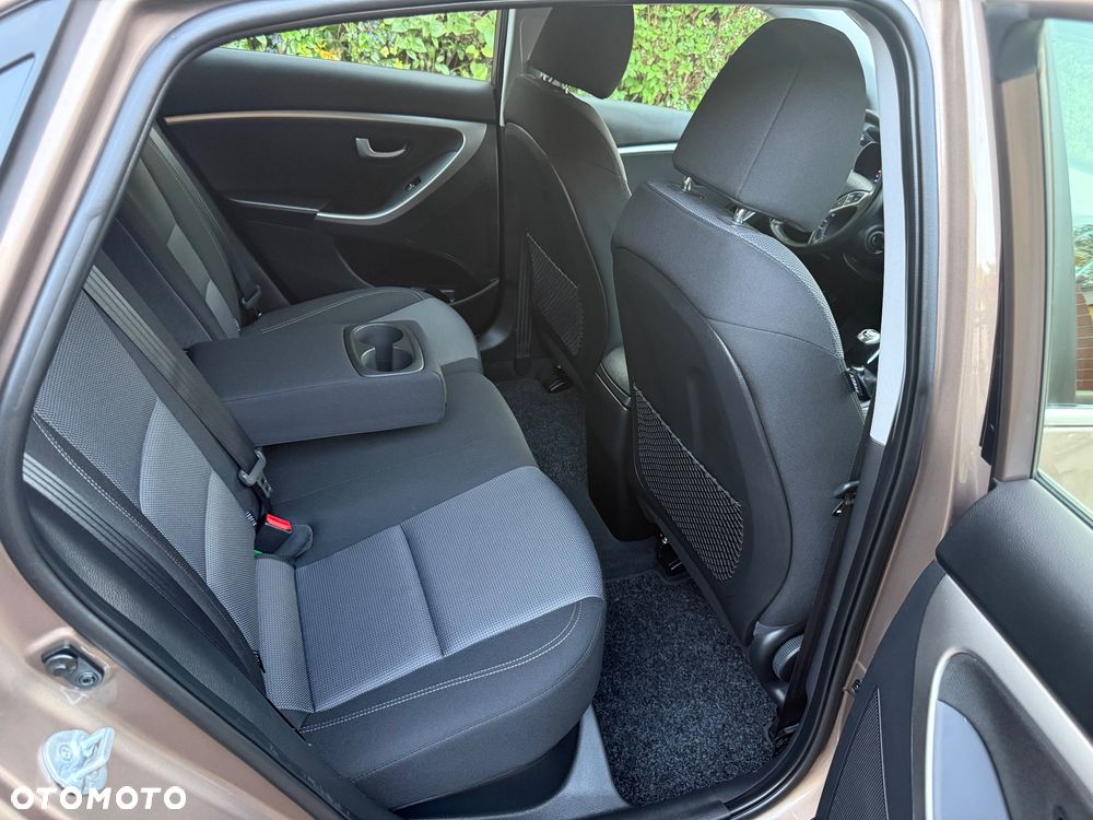 Hyundai i30 1.6 Fifa World Cup Edition - 31