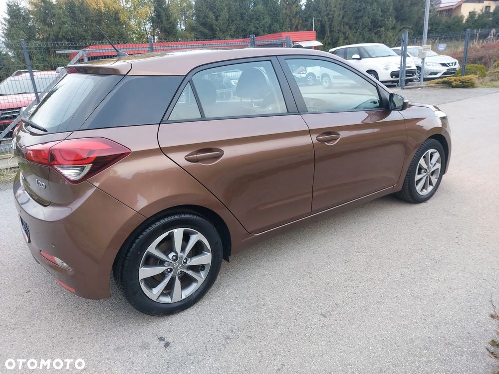 Hyundai i20 1.2 YES - 10