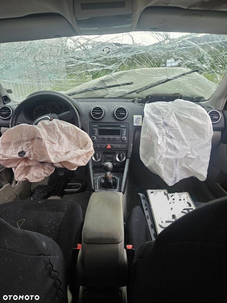 Audi A3 Sportback 2.0 TDI quattro Ambiente - 5