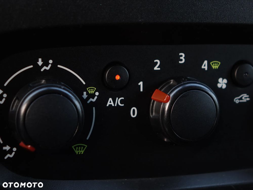 Renault Trafic 6-osobowy LONG brygadówka L2H1 - 19