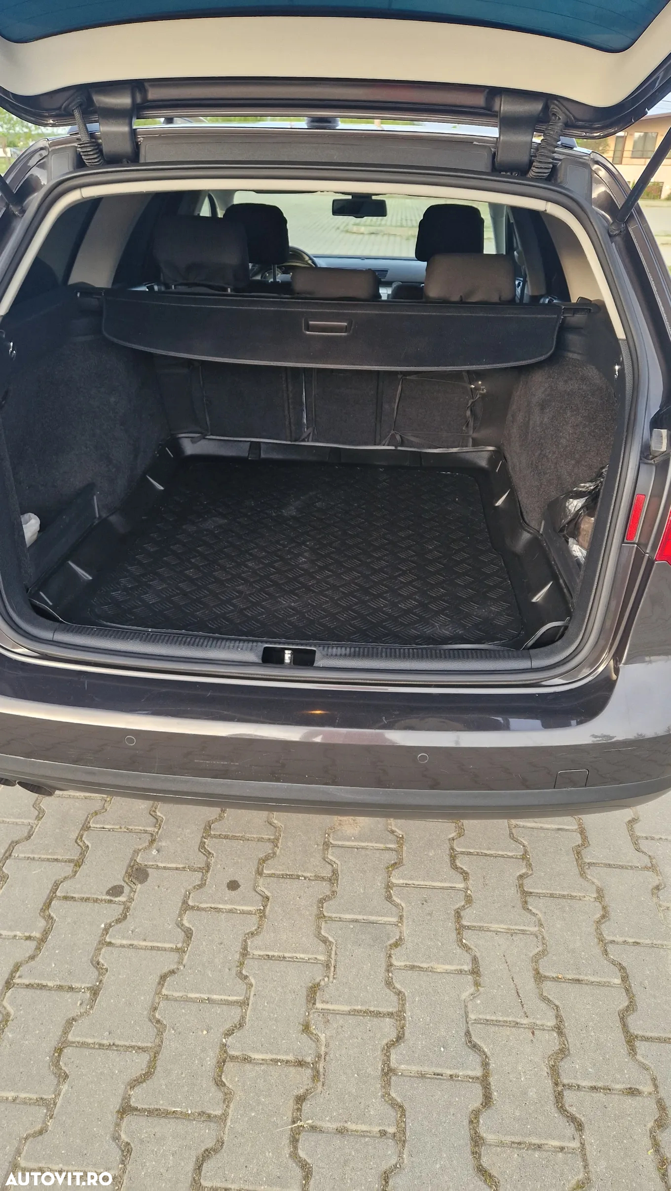 Volkswagen Passat Variant 2.0 TDI Blue TDI Highline - 5