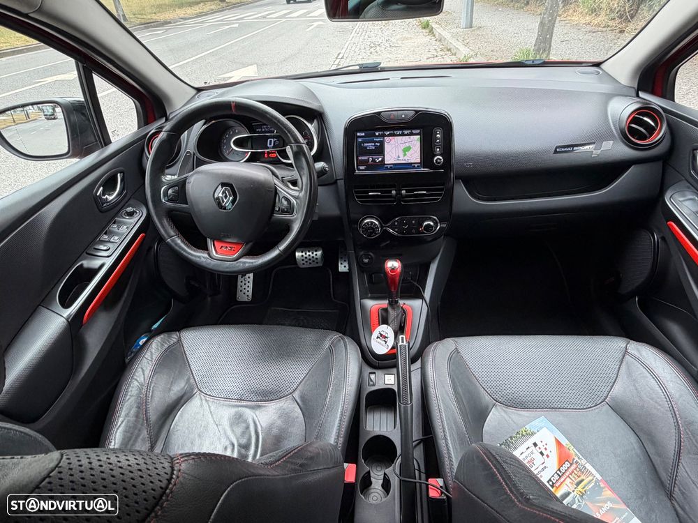 Renault Clio 1.6 T RS EDC - 12