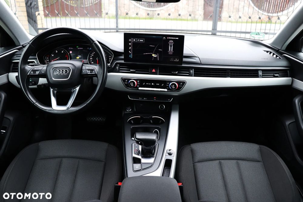 Audi A4 Avant 35 TDI mHEV S Line S tronic - 26