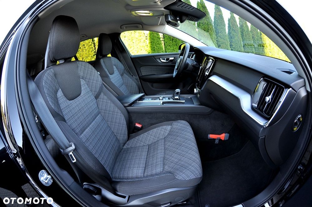 Volvo V60 B3 B Geartronic Momentum - 37