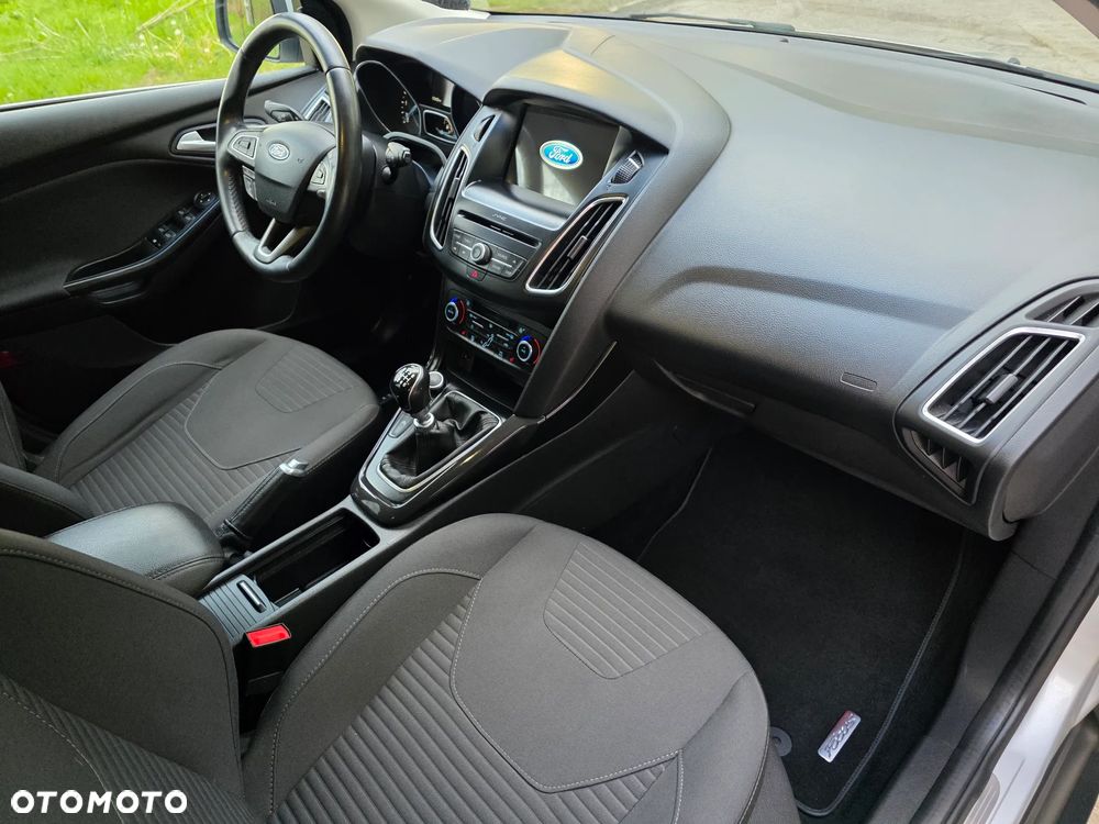 Ford Focus 2.0 TDCi Titanium ASS - 14