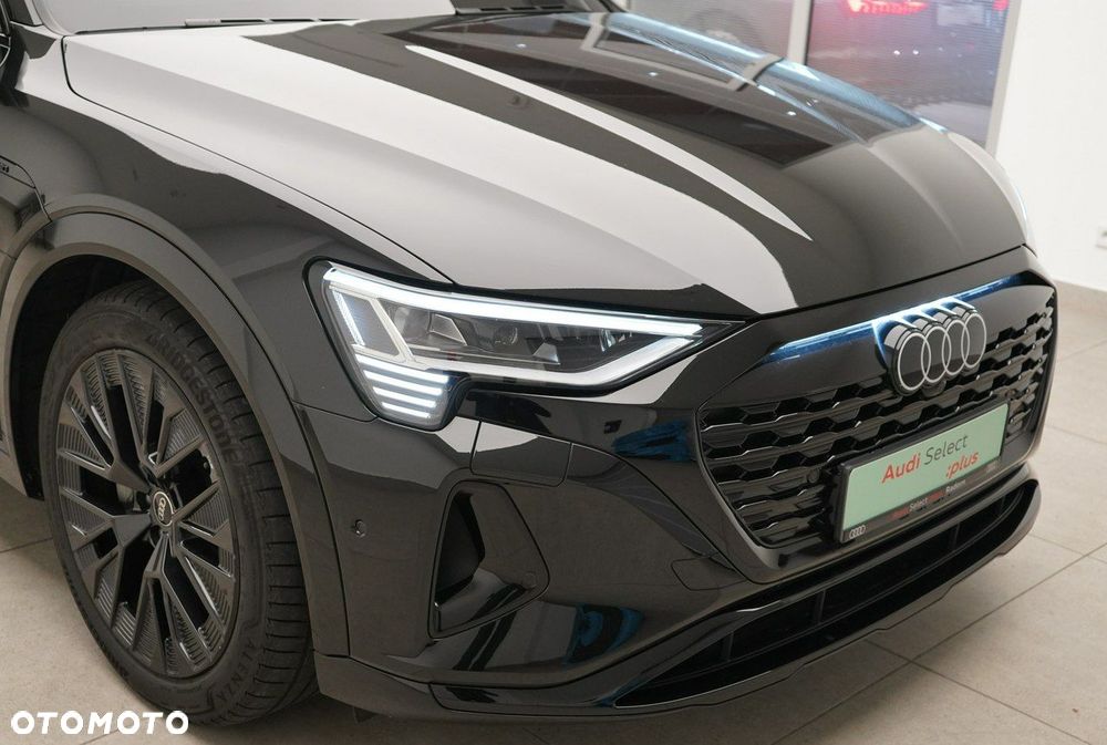 Audi Q8 Sportback e-tron - 14