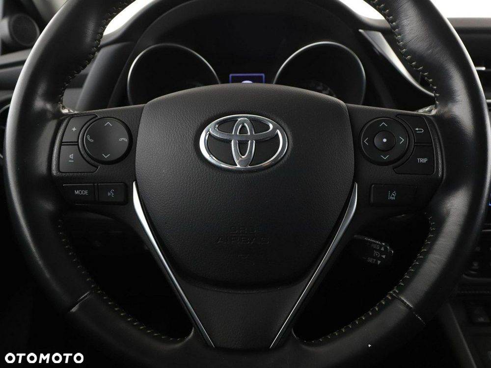 Toyota Auris 1.8 VVT-i Automatik Team Deutschland - 22