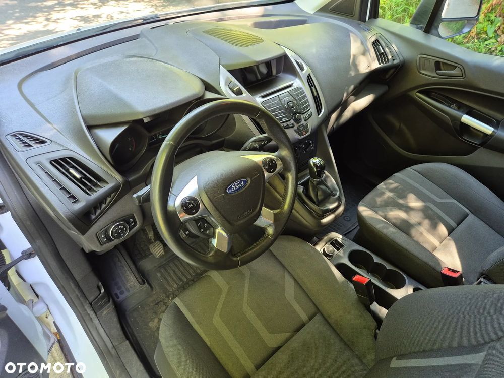 Ford Transit Connect - 12