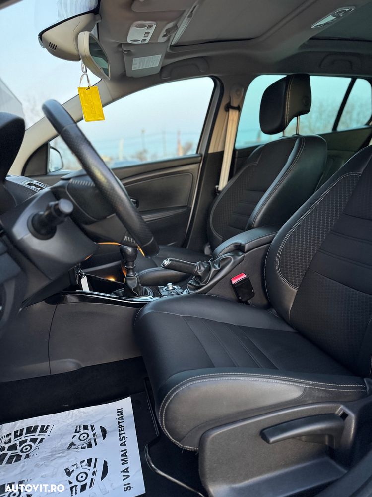 Renault Megane ENERGY dCi 110 Start & Stop Bose Edition - 25