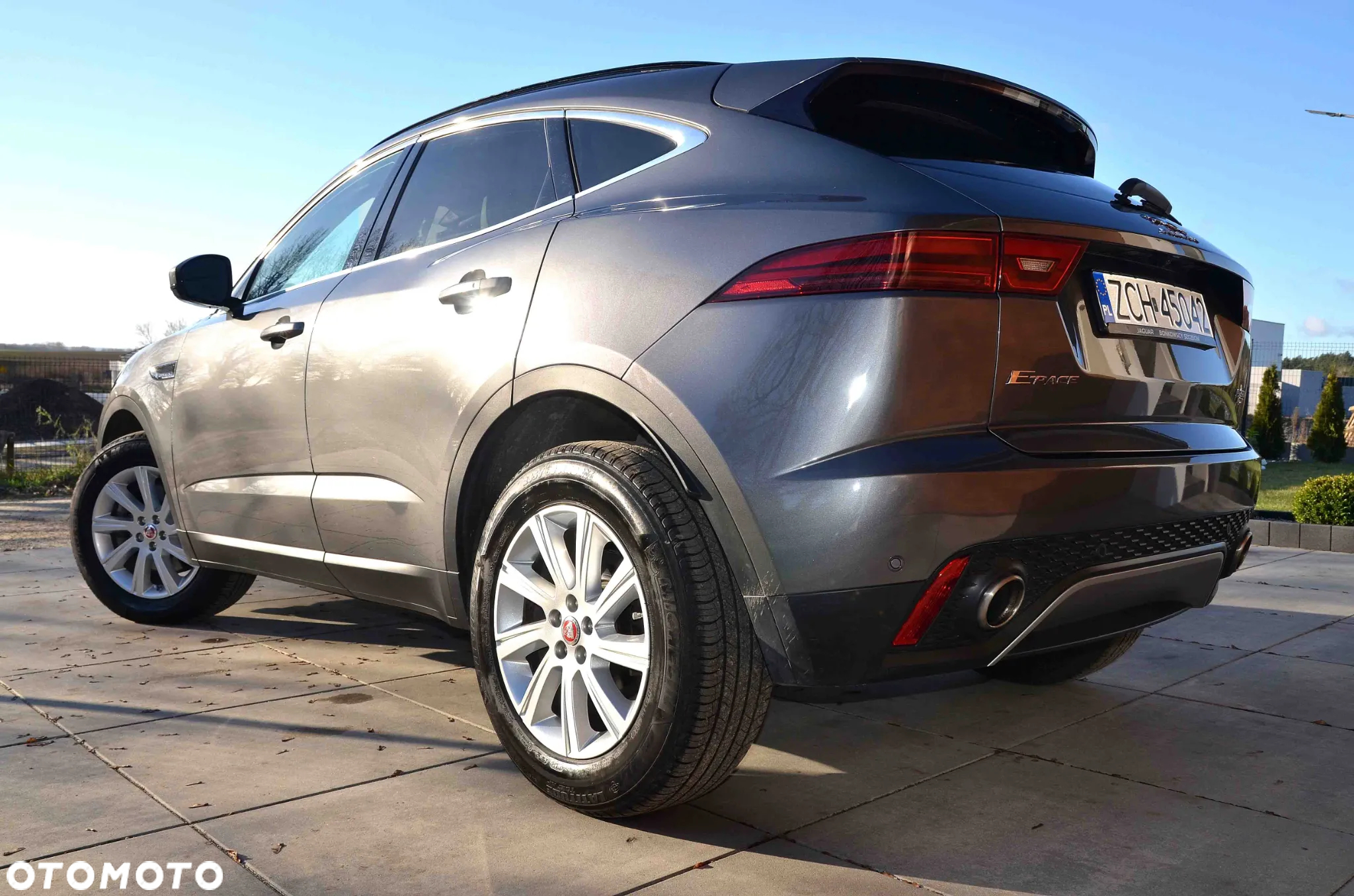 Jaguar E-Pace - 8