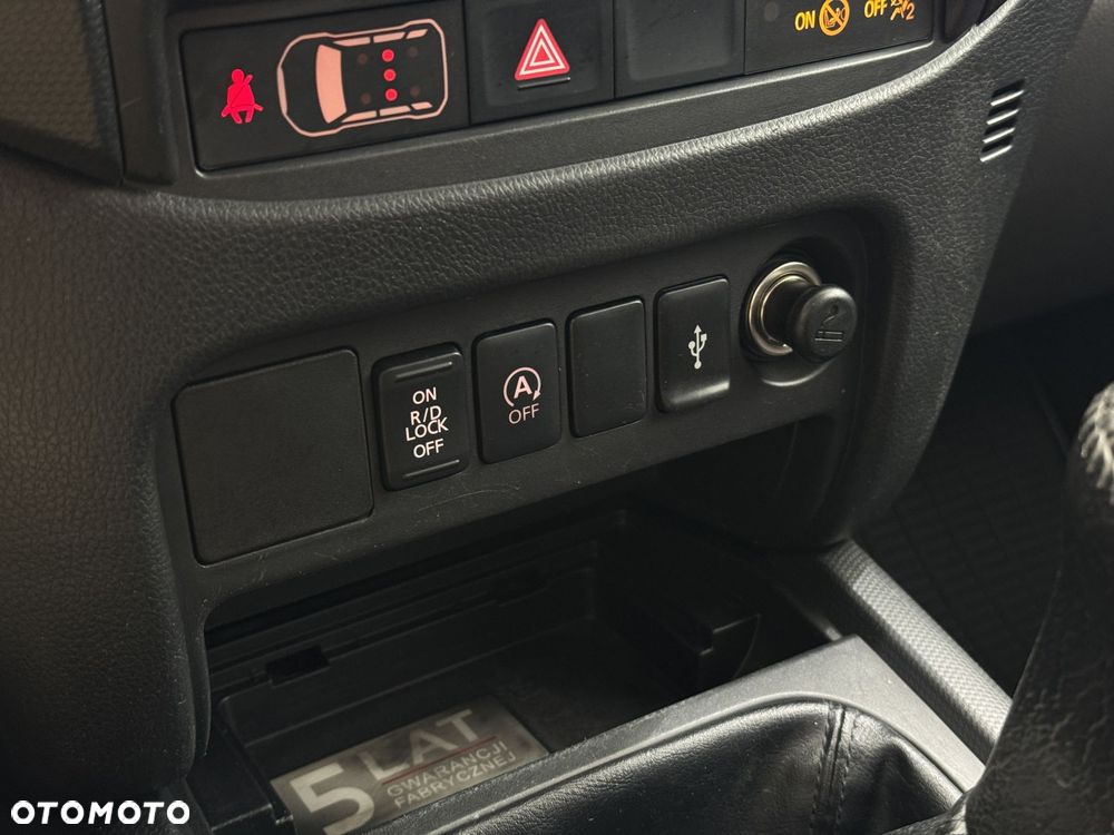 Mitsubishi L200 2.4 d DC Invite EU6 - 24