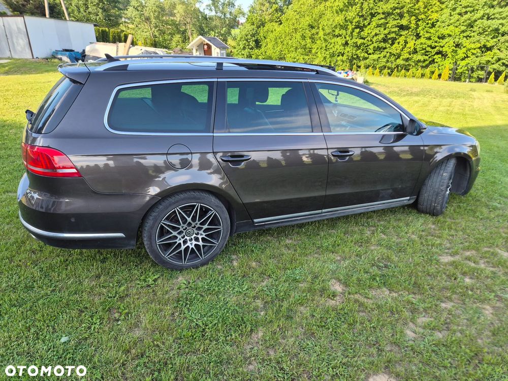Volkswagen Passat 2.0 TDI 4Mot Highline DSG - 14