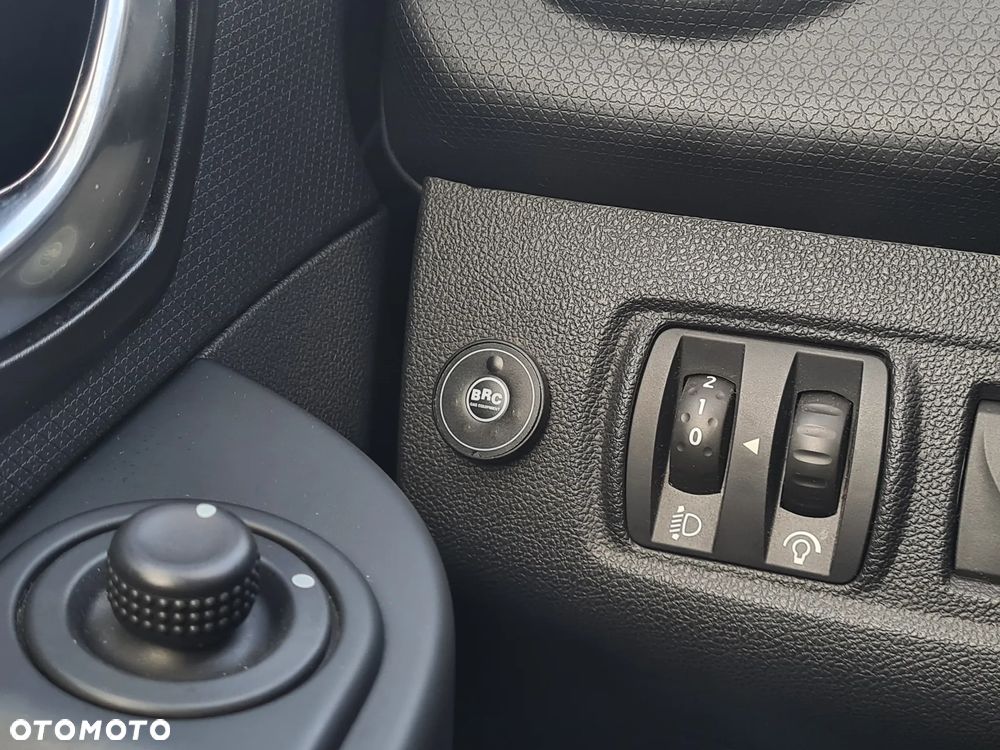 Renault Clio 1.2 16V Limited - 9