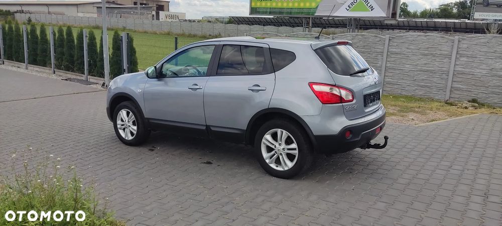 Nissan Qashqai 2.0 4x4 visia - 3