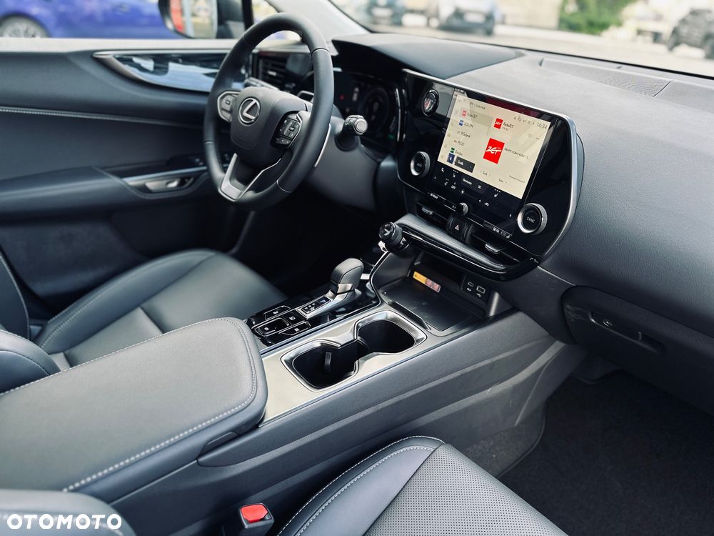 Lexus NX 350h Prestige 2WD - 22
