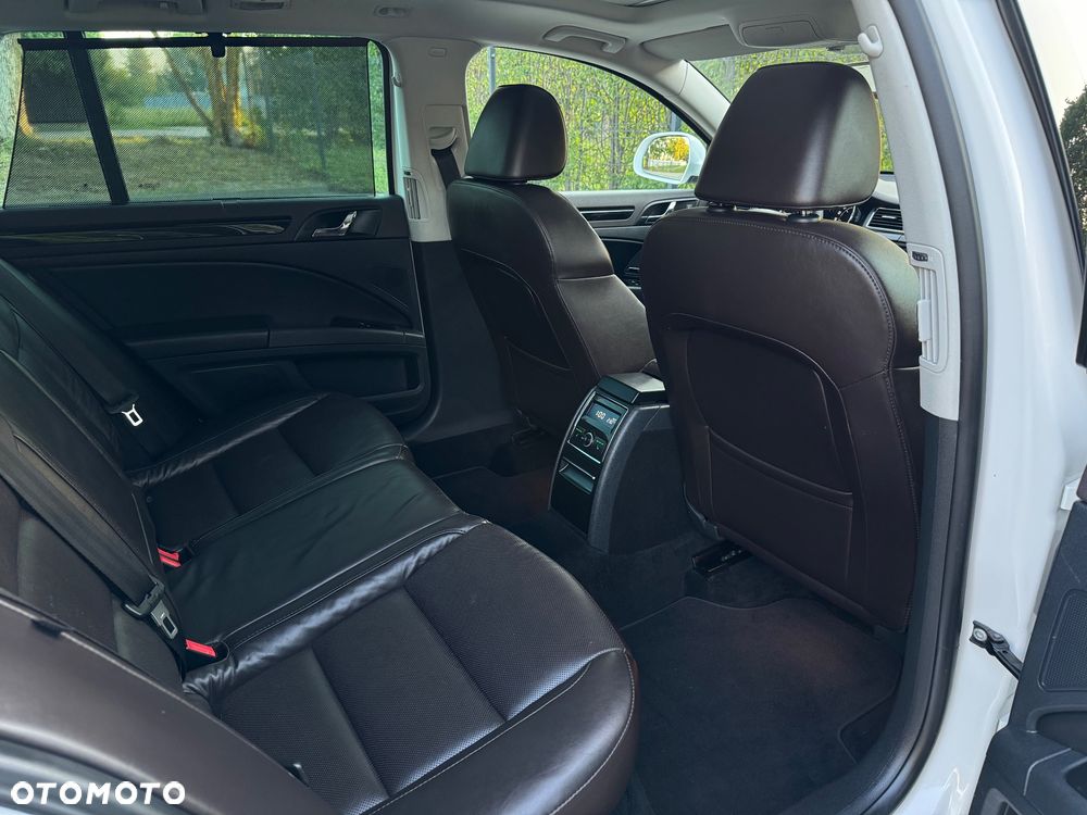 Skoda Superb 2.0 TDI DSG L&K - 37