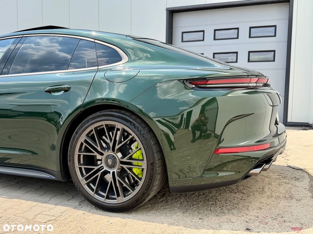 Porsche Panamera Turbo E-Hybrid PHEV - 15