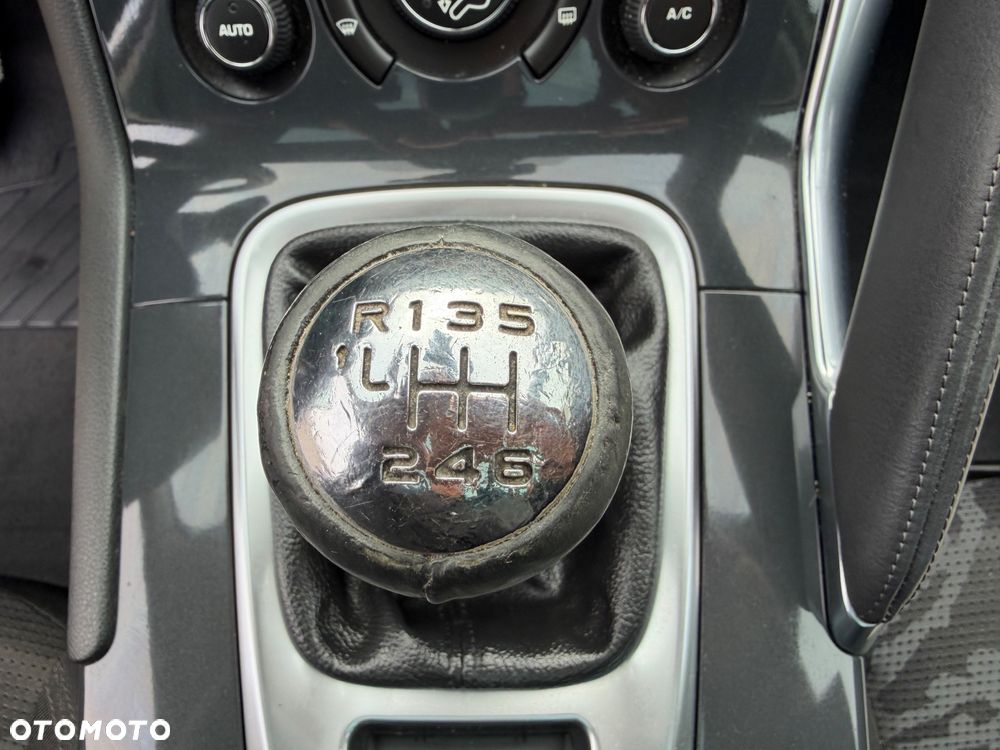 Peugeot 3008 HDi 115 Allure - 23