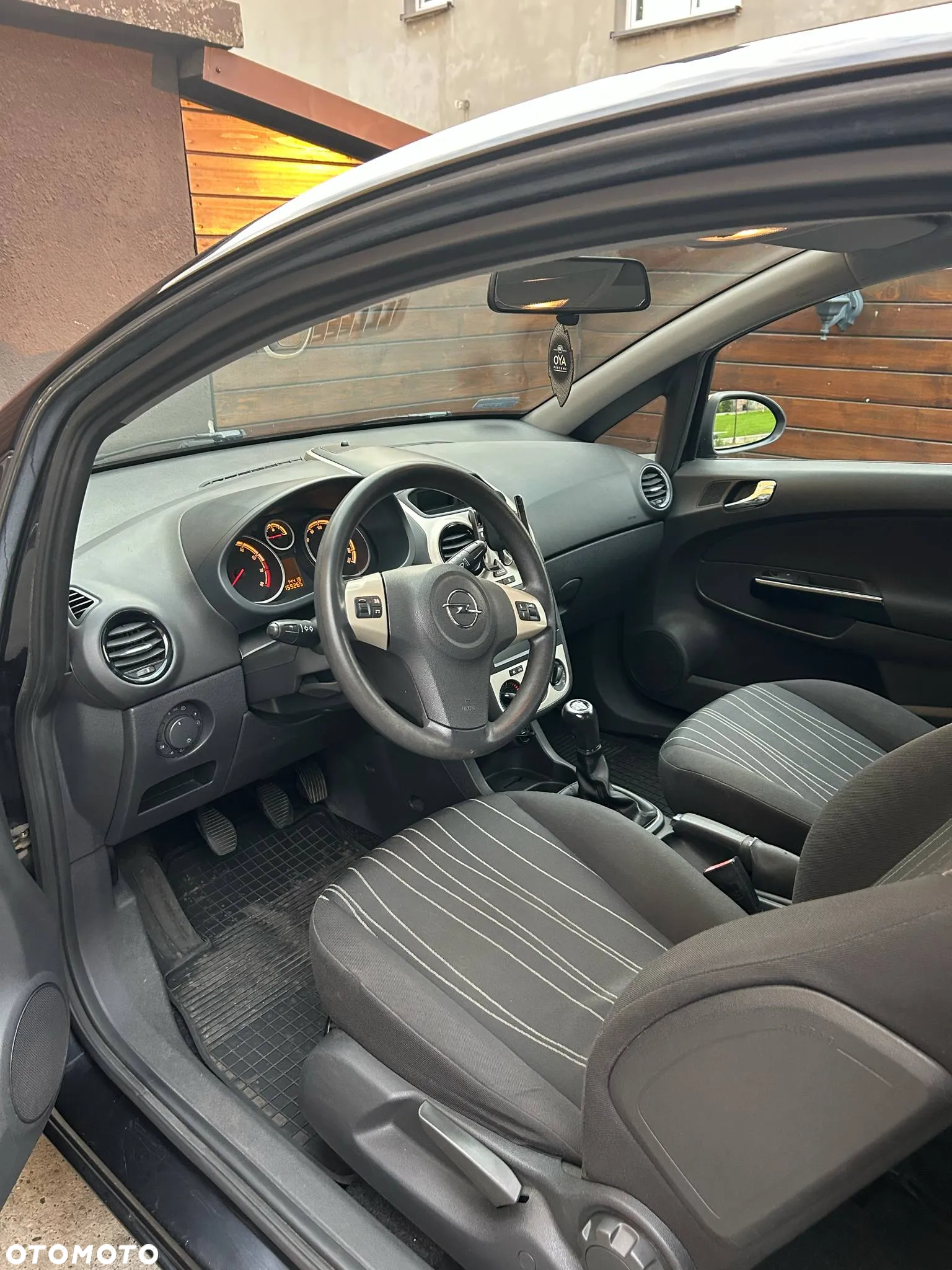 Opel Corsa 1.2 16V Enjoy - 7